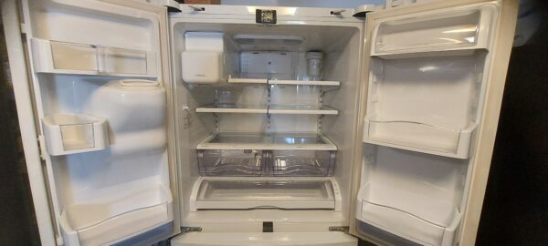 **SALE** 26 cu ft GE French Door Refrigerator - Image 4