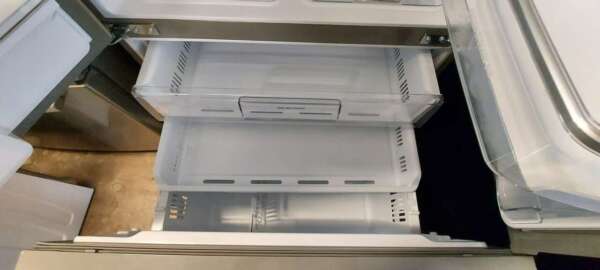 **SALE** 33 cu ft Stainless Steel LG French Door Refrigerator - Image 5