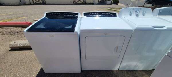 **SALE** Whirlpool Cabrio Top Load Washer/Gas Dryer Set