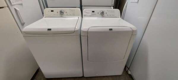 Maytag Bravos Top Load Washer/Gas Dryer Set