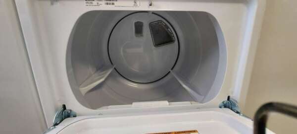 Kenmore Top Load Washer/Electric Dryer Set - Image 5