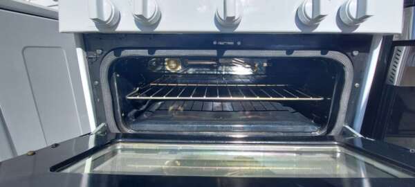 30" White GE Double Oven 5 burner Gas Range w/Convection, Warming, & Steam Clean - Image 3