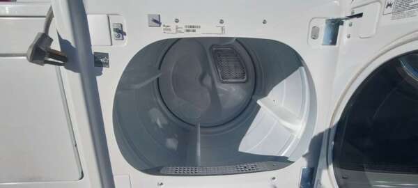 Whirlpool Cabrio Electric Dryer - Image 3