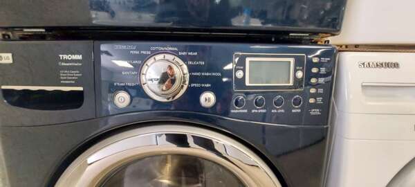 Blue LG Tromm Front Load Washer/Gas Dryer Set - Image 2