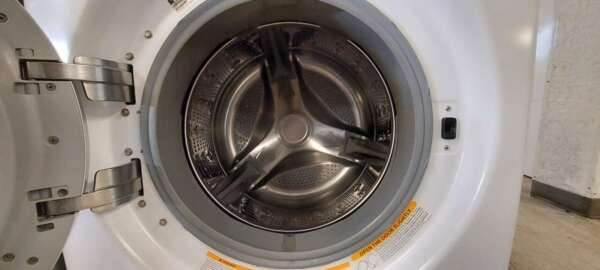 Kenmore Front Load Washer/Electric Dryer Set - Image 4