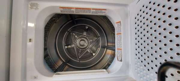 27" Frigidaire Electric Laundry Center - Image 4