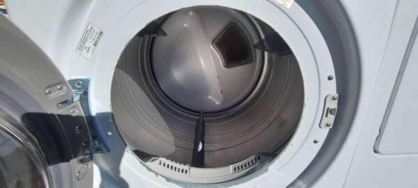 LG Electric Dryer - Image 3