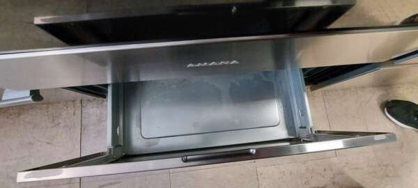 30" Blk/Stainless Steel Amana Electric Glass Top Range - Image 6