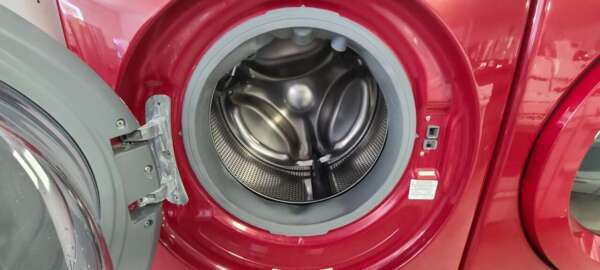 Red Frigidaire Affinity Front Load Washer/Electric Dryer Set w/Pedestals - Image 4