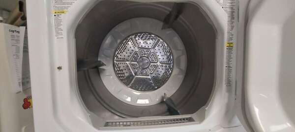 27" GE Electric Laundry Center - Image 4