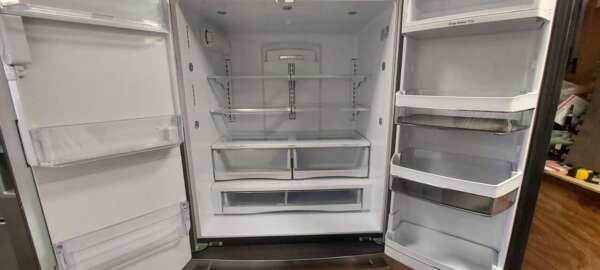 22 cu ft Stainless Steel GE French Door Refrigerator - Counter Depth - Image 2