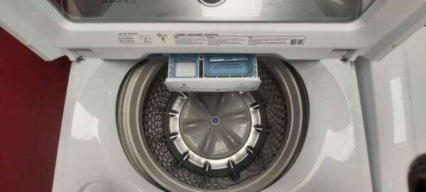 Samsung Top Load Washer/Electric Dryer Set - Image 4