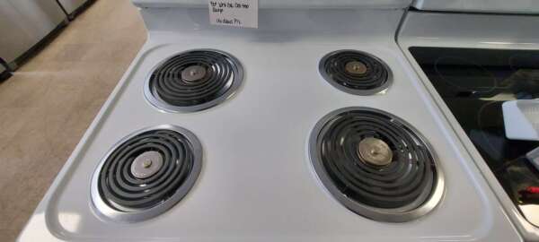 30" GE Electric Coil Top Range - Image 3