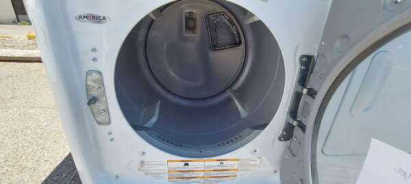 Maytag Gas Dryer - Commercial Technology - Image 3