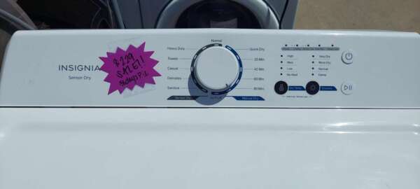 Insignia (by Frigidaire) Electric Dryer - Image 2