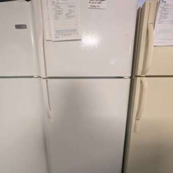 21 cu ft White Kenmore Top Mount Freezer Refrigerator w/Ice Maker