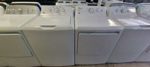 GE Top Load Washer and Gas Dryer Set