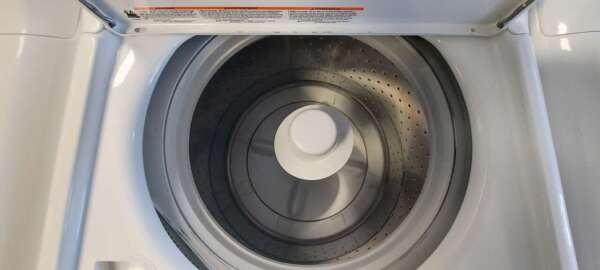 GE Top Load Washer and Gas Dryer Set - Image 3