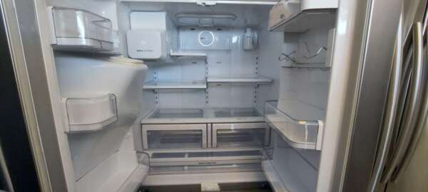 24 cu ft Stainless Steel Samsung French Door Refrigerator - Image 3