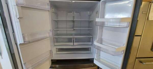 22 cu ft Stainless Steel Samsung French Door Refrigerator - Image 2