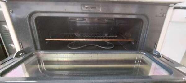 30" Bisque Maytag Gemini Double Oven Electric Glasstop Range - Image 4