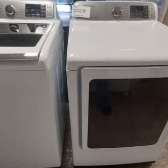 Samsung Top Load Washer/Electric Dryer Set