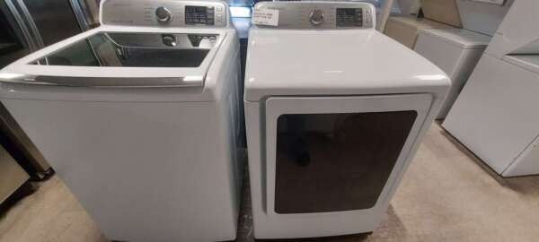 Samsung Top Load Washer/Electric Dryer Set