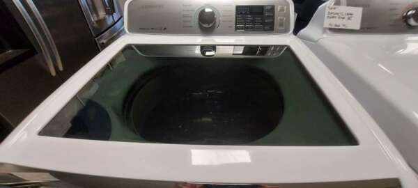 Samsung Top Load Washer/Electric Dryer Set - Image 3