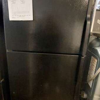 22 cu ft Black GE Top Mount Freezer Refrigerator