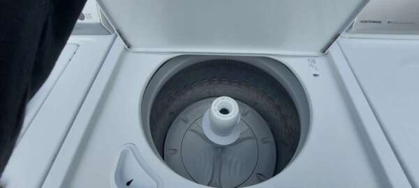 Maytag Top Load Washer (w/agitator) & Electric Centennial Dryer Set - Image 3