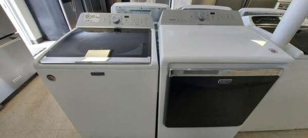 Maytag Top Load Washer (w/agitator) & Electric Bravos XL Dryer Set