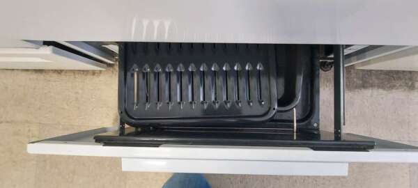 30" White Frigidaire Gas Range - Image 5