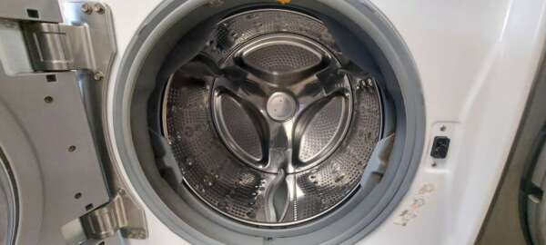 Kenmore Elite Front Load Steam Washer & Steam Gas Dryer Set - Image 3