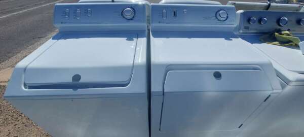 Maytag Atlantis Top Load Washer & Gas Dryer Set Heavy Duty