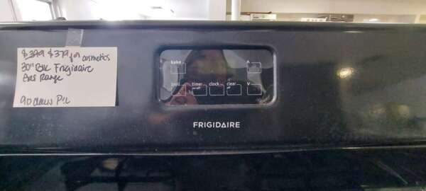 30" Black Frigidaire Gas Range - Image 2