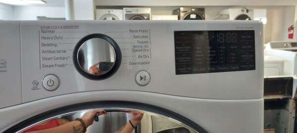 LG Front Load Washer/turbo & Electric Dryer Set w/Steam & Pedestals - Image 4
