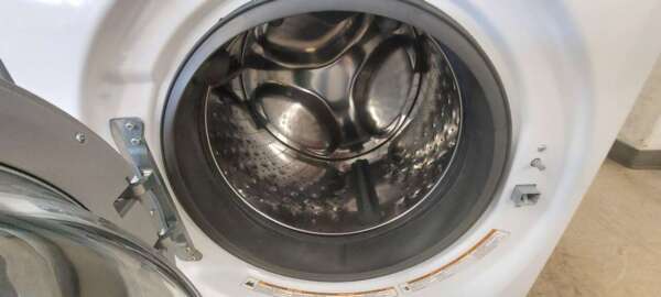 Whirlpool Front Load Steam Washer & Electric Steam Dryer Set - Image 3