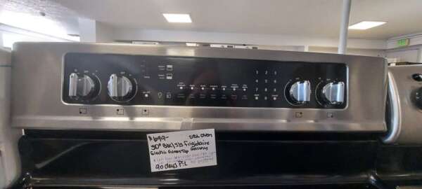 30" Blk/Stainless Steel Frigidaire Gallery Electric Glass Top Double Oven Range w/Convection and Selfclean - Image 2
