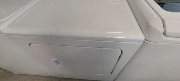Maytag Top Load Washer w/ agitator & Gas Dryer Set - Image 8