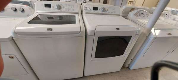 Maytag Bravos Top Load Washer/Electric Steam Dryer Set
