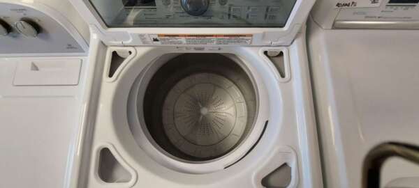 Maytag Bravos Top Load Washer/Electric Steam Dryer Set - Image 4