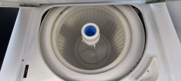 24" GE Electric Laundry Center - Image 3