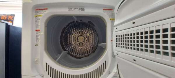 24" GE Electric Laundry Center - Image 4