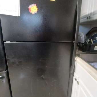 22 cu ft Black Kenmore Top Mount Freezer Refrigerator w/Ice Maker