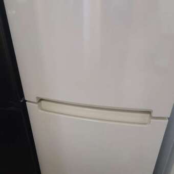 11 cu ft White Whirlpool Top Mount Freezer Refrigerator