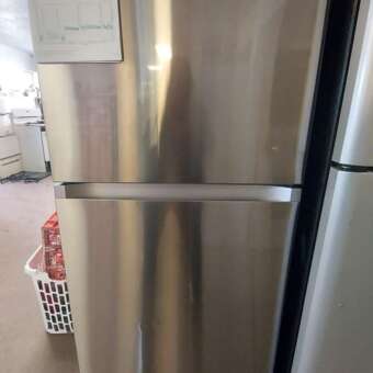 18 cu ft Stainless Steel Samsung Top Mount Freezer Refrigerator w/Ice Maker