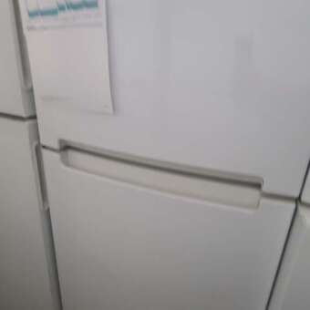 11 cu ft White Whirlpool Top Mount Freezer Refrigerator