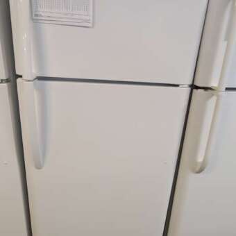 18 cu ft White Frigidaire Top Mount Freezer Refrigerator