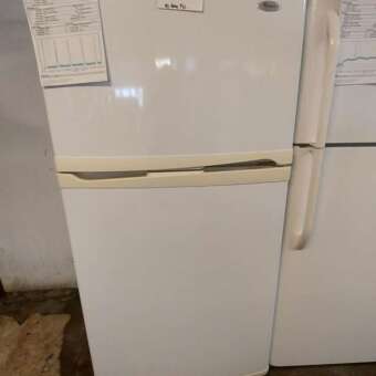 22 Cu Ft White Whirlpool Top Mount Refrigerator