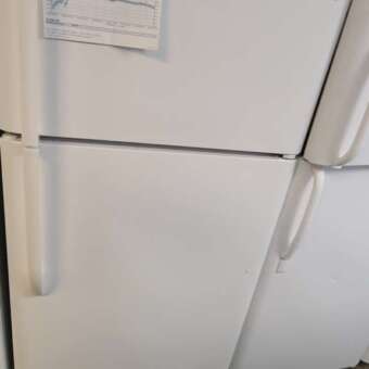 18 cu ft White Frigidaire Top Mount Freezer Refrigerator